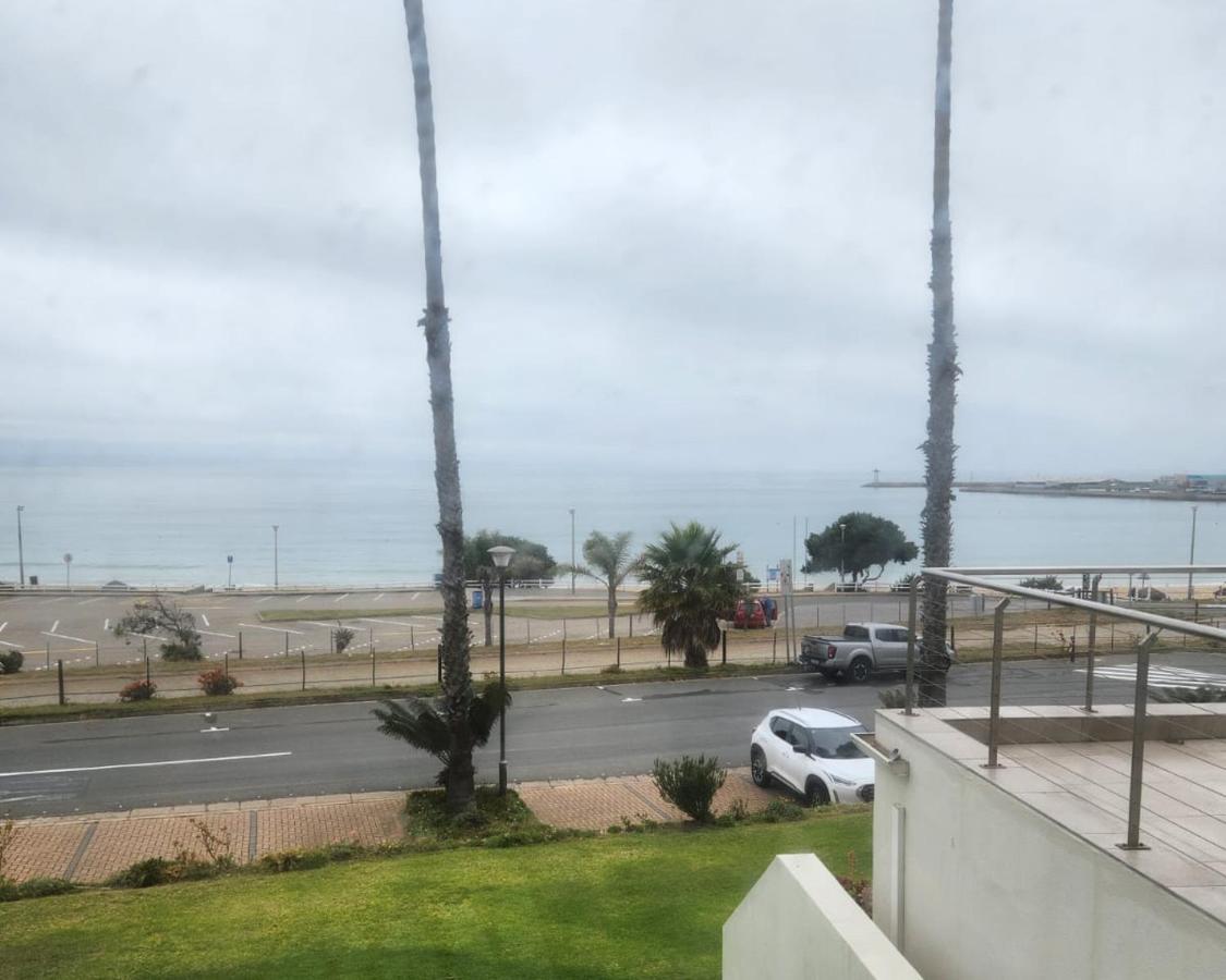 13 At Santos Apartment Mossel Bay Exterior photo